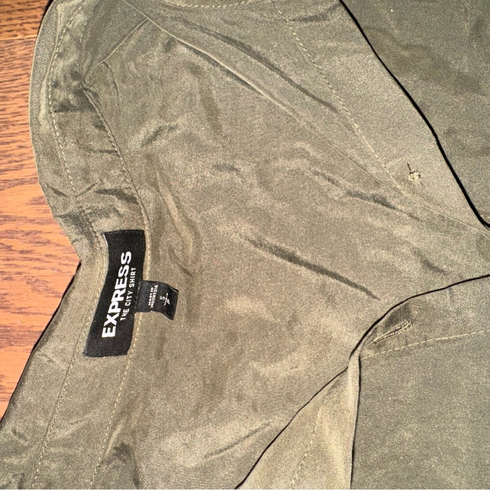 Express button down - Picture 2 of 2